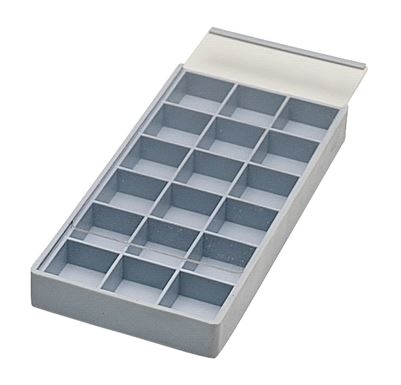 18 COMPARTMENT PLASTIC TRAY 