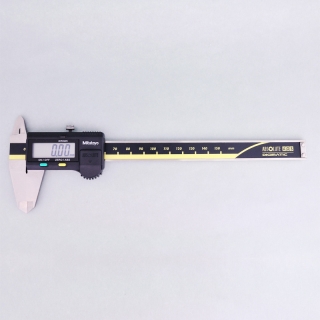 MITUTOYO DIGITAL CALIPER CD-15APX